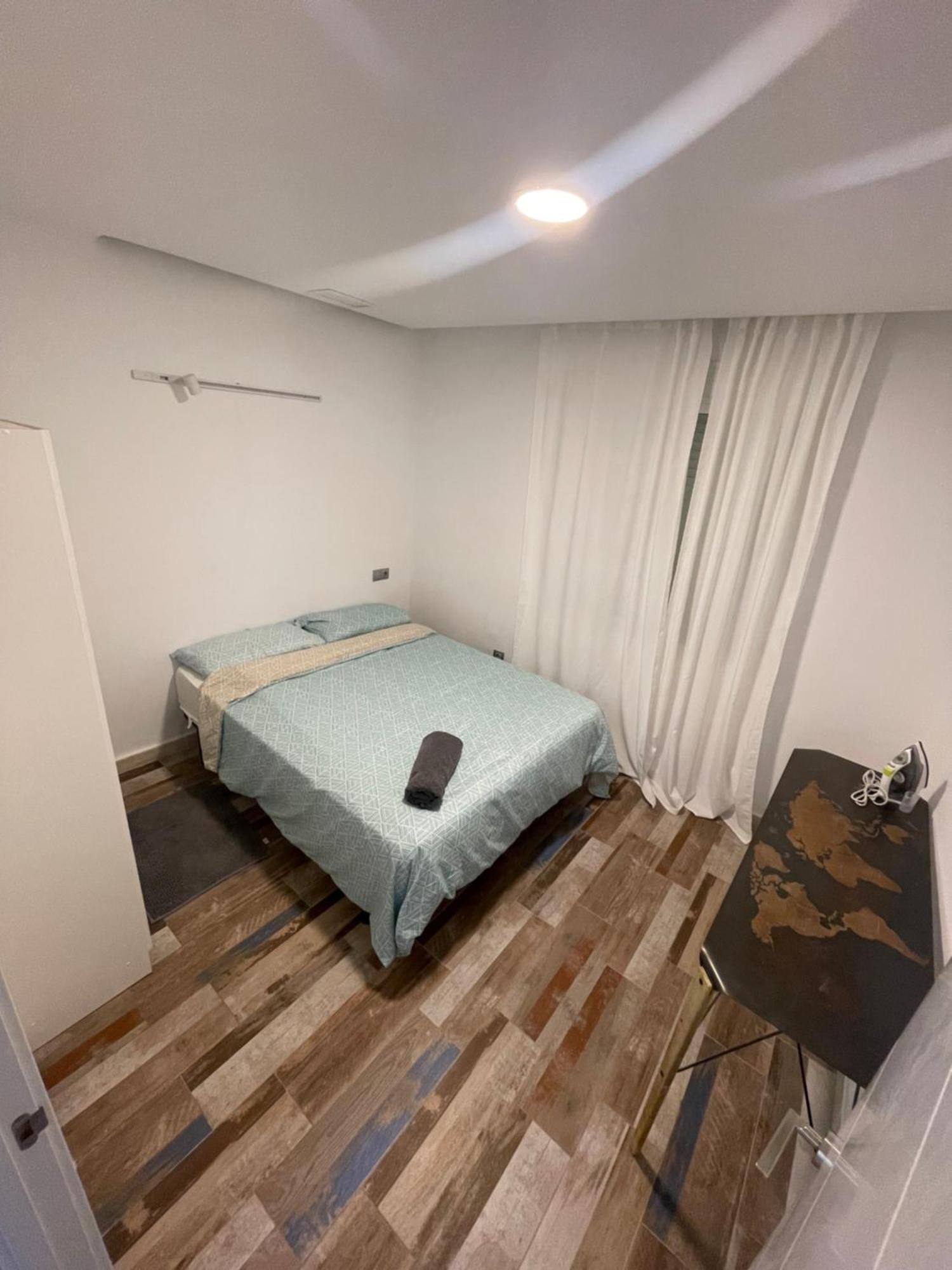 Infinity Apartment Аликанте Екстериор снимка